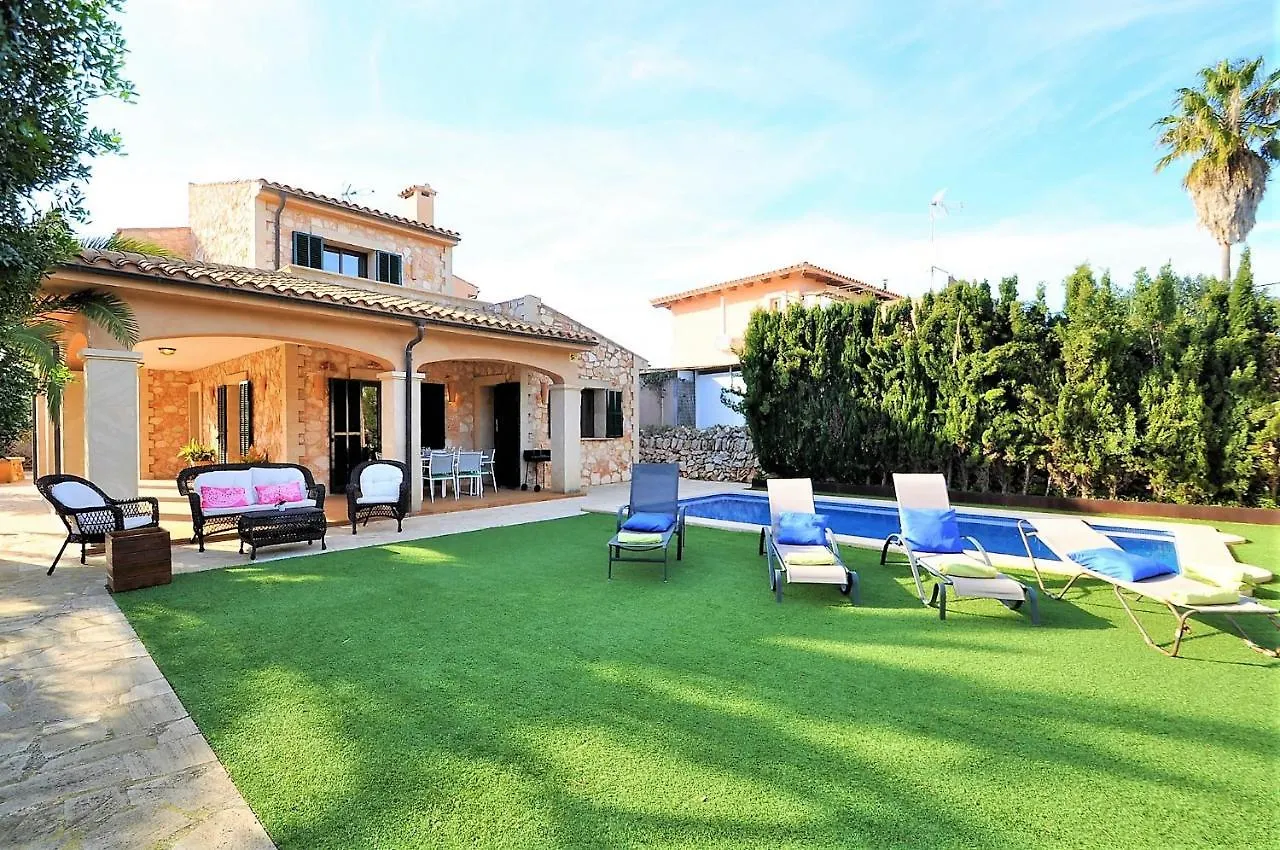Casa Brisa- En Cala Llombards- Santany Villa Holiday home