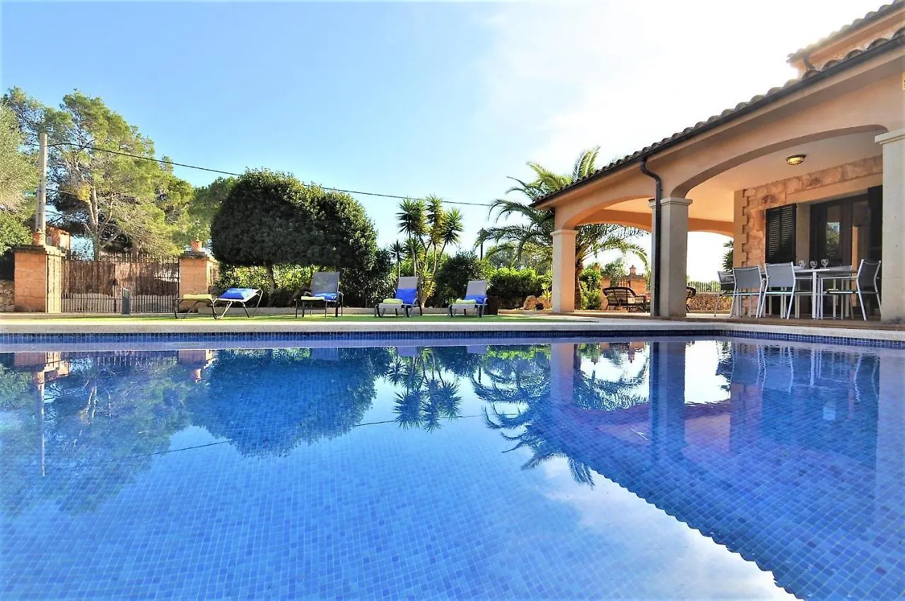 Casa Brisa- En Cala Llombards- Santany Villa