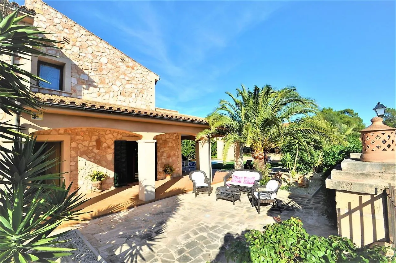 Casa Brisa- En Cala Llombards- Santany Villa Spain
