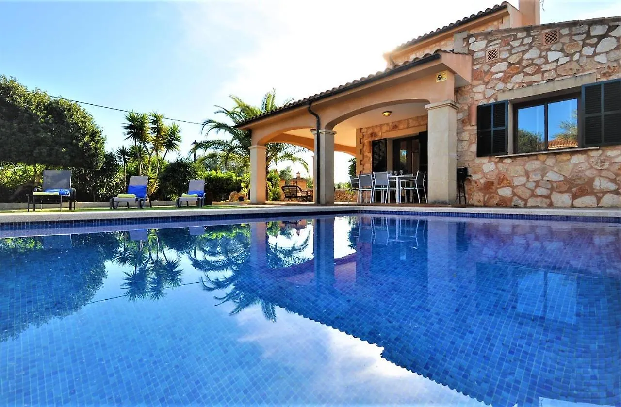 Casa Brisa- En Cala Llombards- Santany Villa